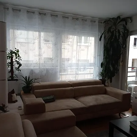 Go 2 Apartment *