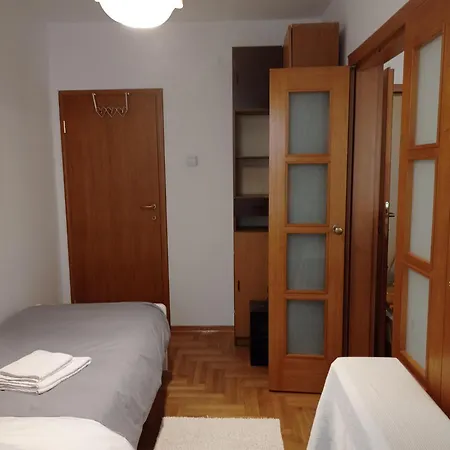 Apartment Go 2 *